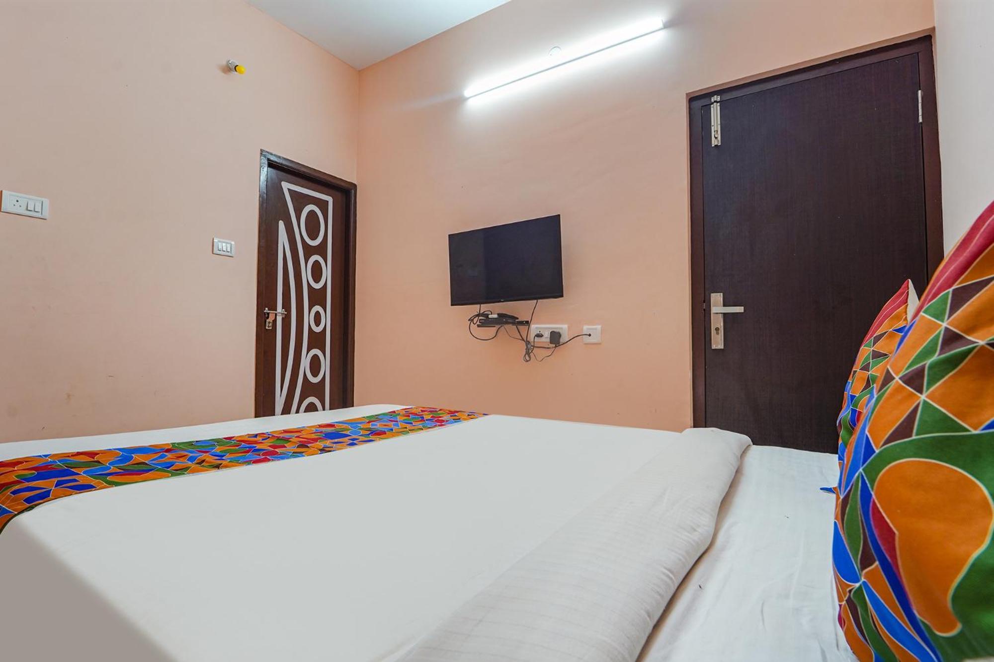 Fabexpress Its South East Residency Hotel Siruseri Ngoại thất bức ảnh
