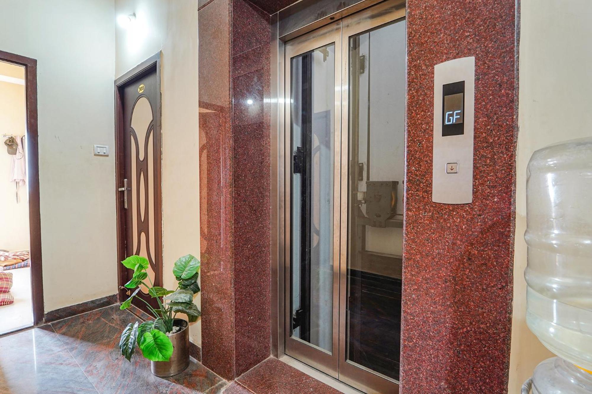 Fabexpress Its South East Residency Hotel Siruseri Ngoại thất bức ảnh