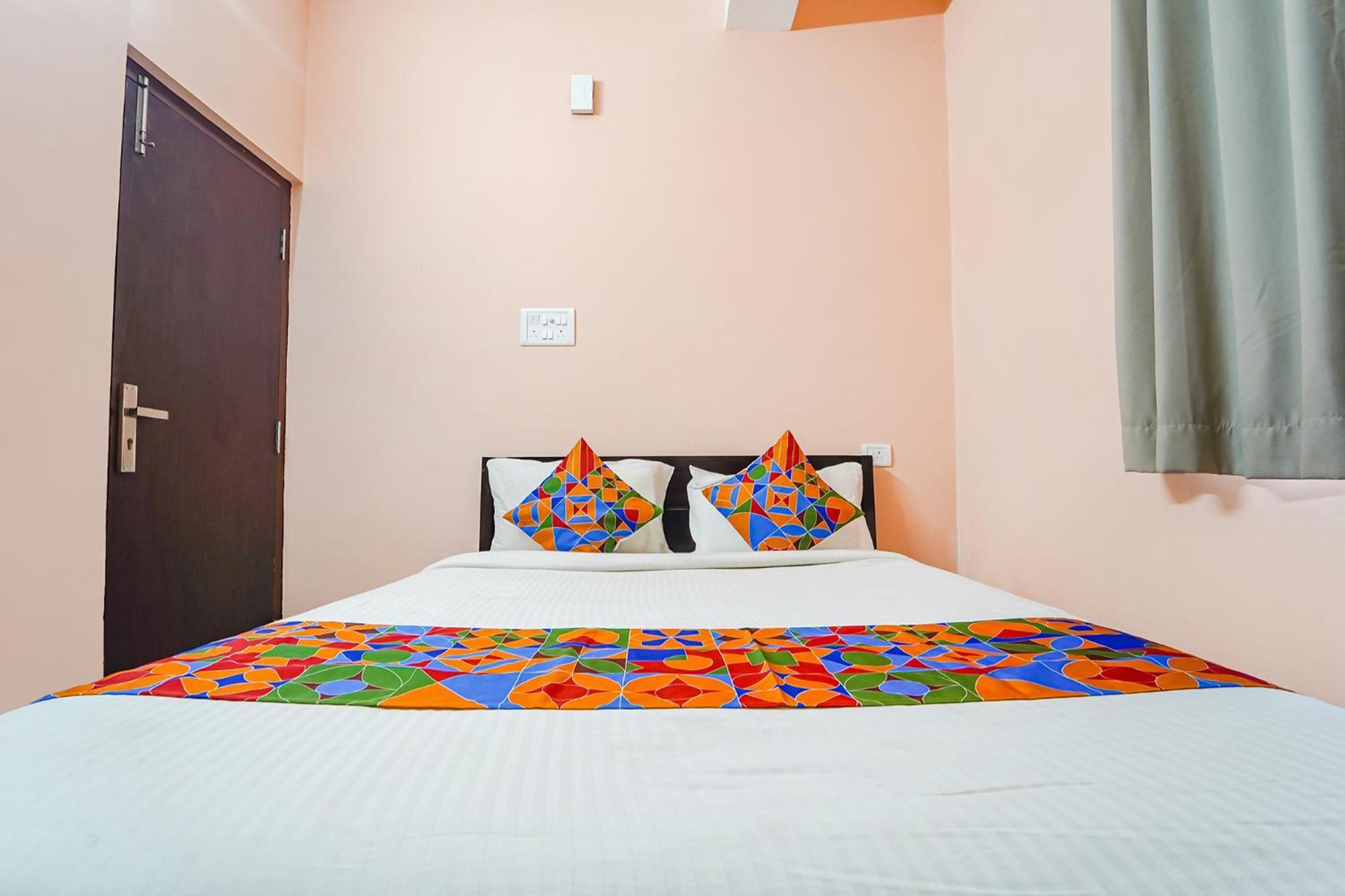 Fabexpress Its South East Residency Hotel Siruseri Ngoại thất bức ảnh